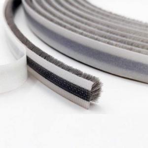 BURLETE AUTOADHESIVO CON FIELTRO 7 X 5 MM. X 6 MT.